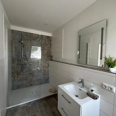 Elb Nest Gaestehaus *