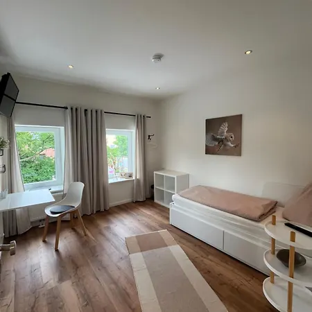 Elb Nest Gaestehaus Apartman *